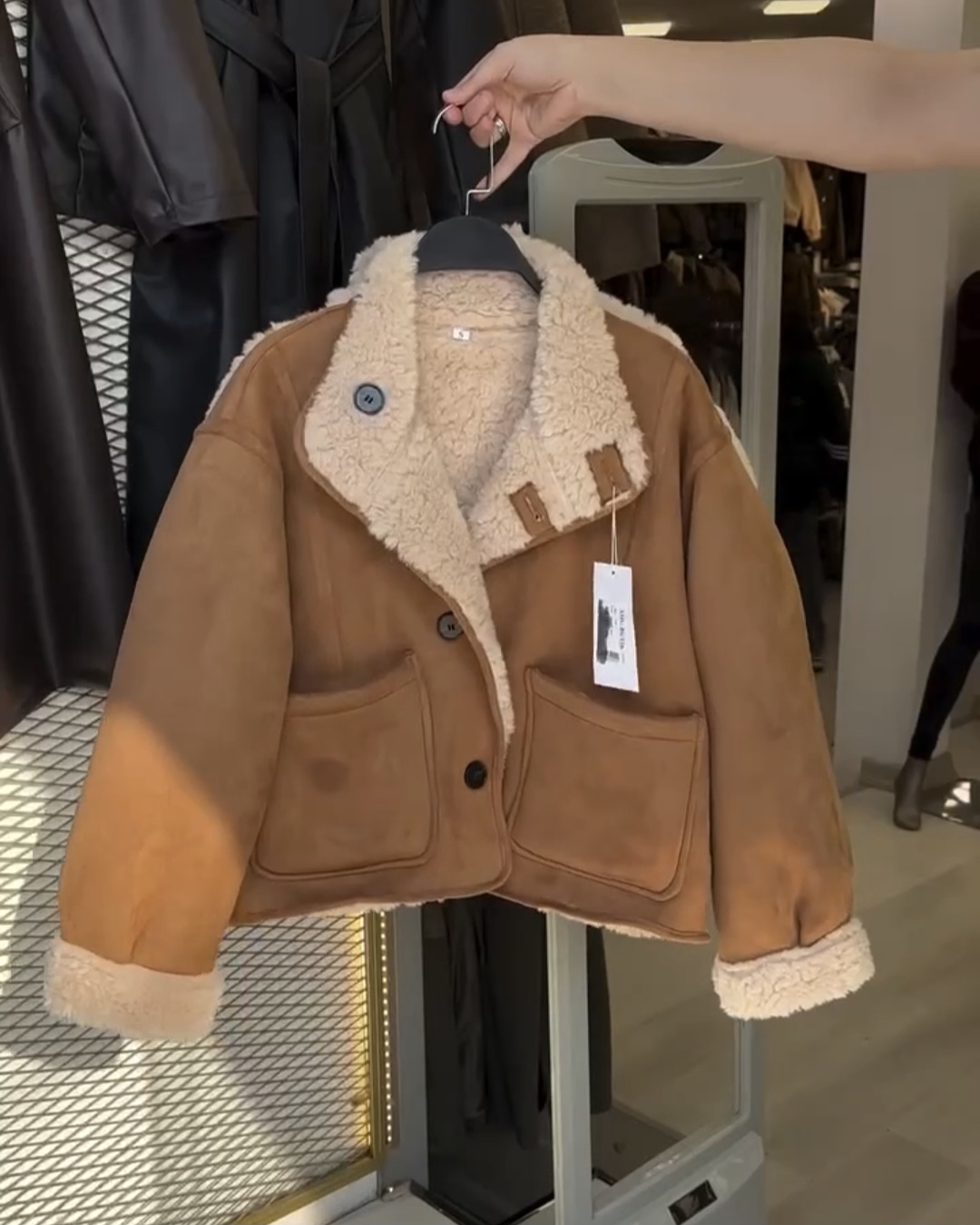 Screenshot_20251117_184201_Gallery